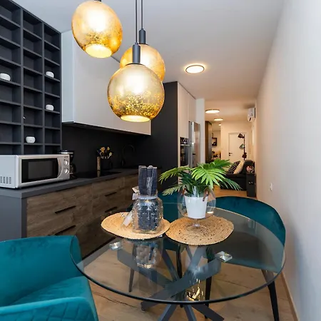 Dispetto In Old * Zadar